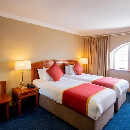 Towers & Leisure Centre 4*