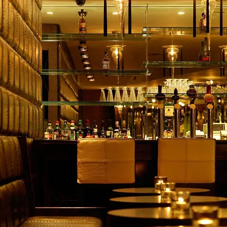 Towers & Leisure Centre Ξενοδοχείο 4*