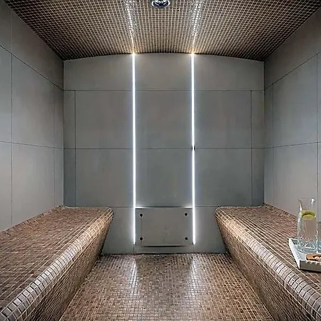 Towers & Leisure Centre 4* كيلارني