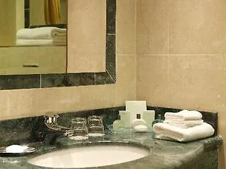 Towers & Leisure Centre 4* Cill Airne