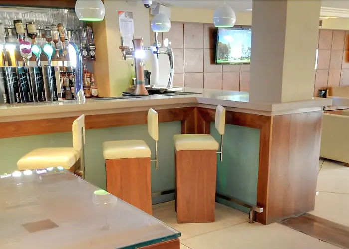 Towers & Leisure Centre 4*