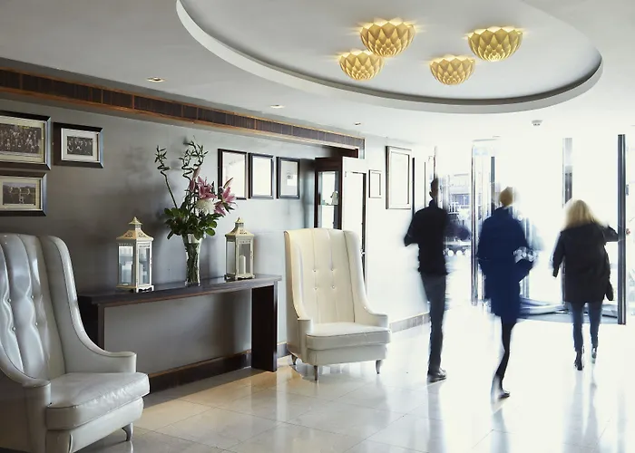 Towers & Leisure Centre Hotel