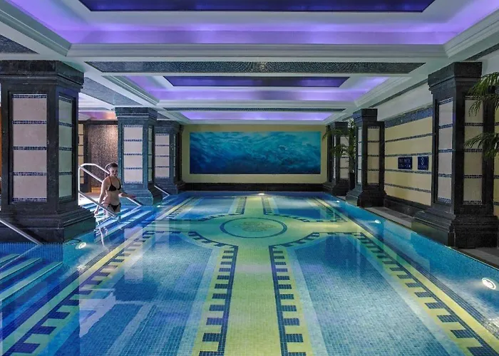 Towers & Leisure Centre 4* Κιλάρνεϊ