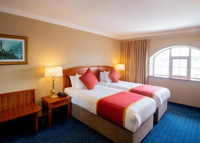 Towers & Leisure Centre 4*