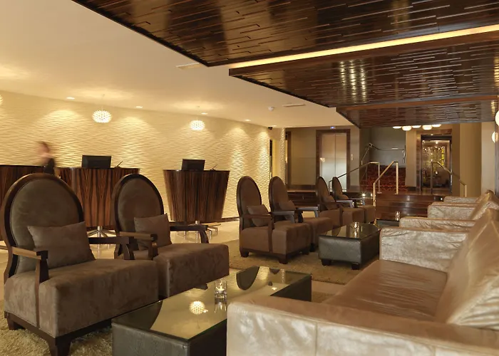 Towers & Leisure Centre Hotel